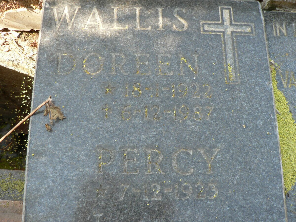 WALLIS Percy 1923- &amp; Doreen 1922-1987