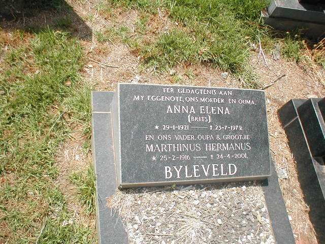 BYLEVELD Marthinus Hermanus 1916-2001 &amp; Anna Elena BRITS 1921-1979