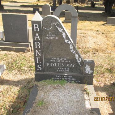 BARNES Phyllis May 1940-1995