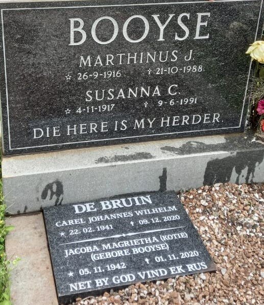 BOOYSE Marthinus J. 1916-1988 &amp; Susanna C. 1917-1991
