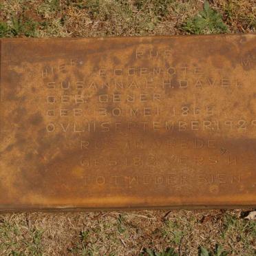 DAVEL Susanna E.H. nee GEYER 1865-1929