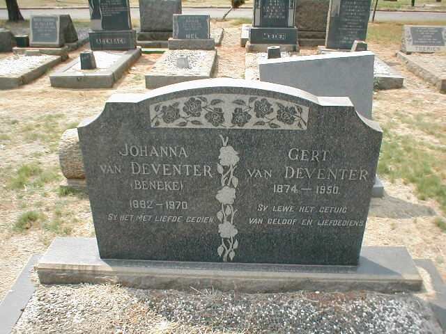 DEVENTER Gert, van 1874-1950 &amp; Johanna BENEKE 1882-1970