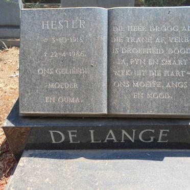 LANGE Hester, de 1918-1986