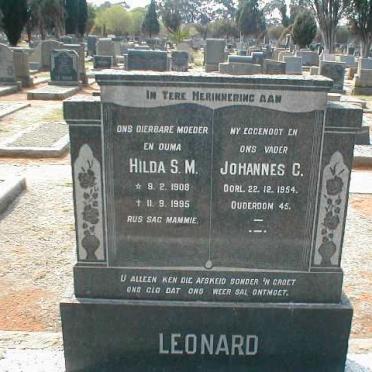LEONARD Johannes C. -1954 &amp; Hilda S. M. 1908-1995
