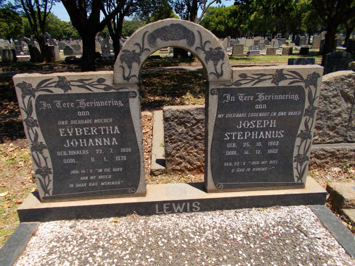 LEWIS Joseph Stephanus 1903-1962 &amp; Eybertha Johanna RIKKERS 1906-1978