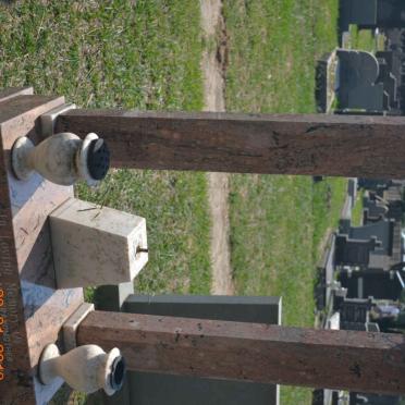 MAKHUBU Pewane Salaminah 1941-1998