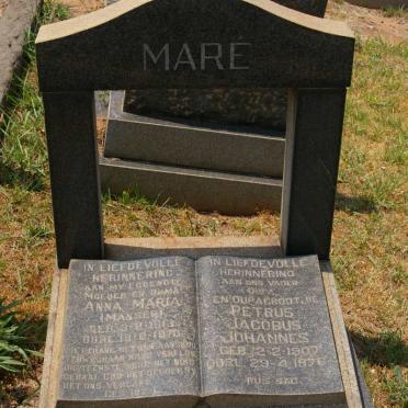 MARÉ Petrus Jacobus Johannes 1907-1976 &amp; Anna Maria MANSER 1913-1970