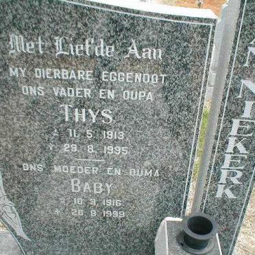 NIEKERK Thys, van 1913-1995 &amp; Baby 1916-1999