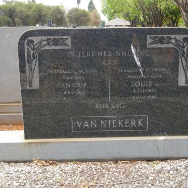 NIEKERK Louis J., van 1905-1980 &amp; Anna F. 1913-