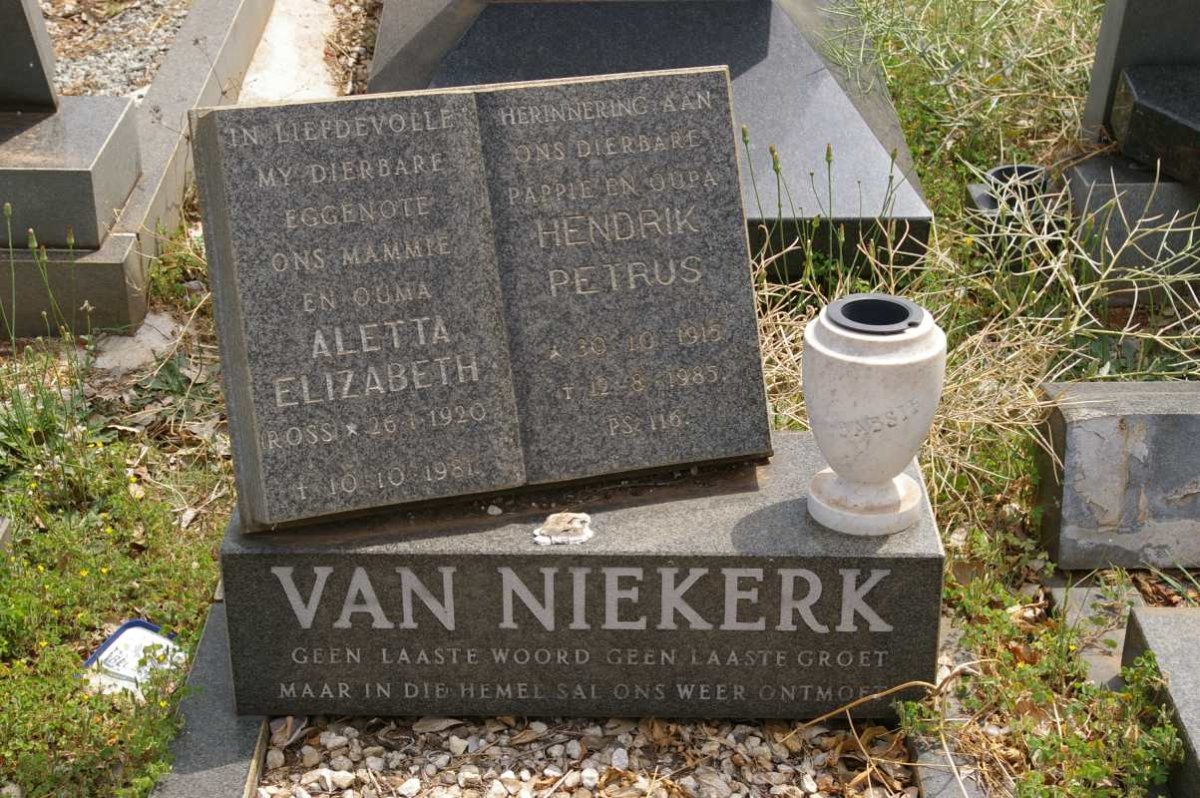 NIEKERK Hendrik Petrus, van 1915-1985 &amp; Aletta Elizabeth ROSS 1920-1981