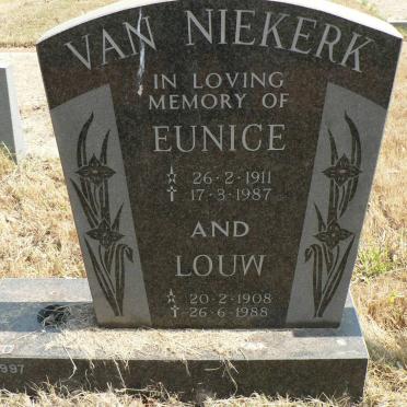 NIEKERK Louw, van 1908-1988 &amp; Eunice 1911-1987