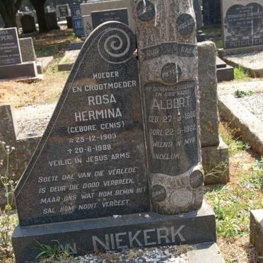 NIEKERK Albert, van 1900-1962 &amp; Rosa Hermina GENIS 1903-1988