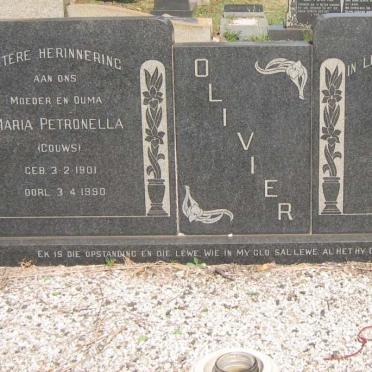 OLIVIER Roelof 1894-1968 &amp; Maria Petronella GOUWS 1901-1990