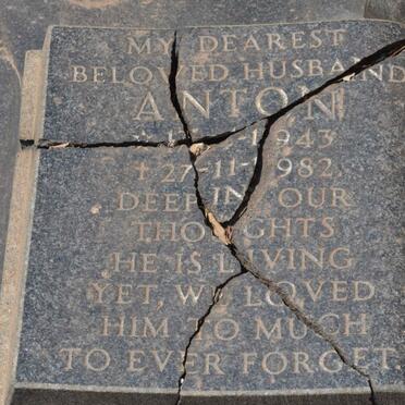 PRETORIUS Anton 1943-1982