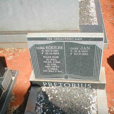 PRETORIUS Jan 1907-1983 &amp; Kootjie 1911-1977