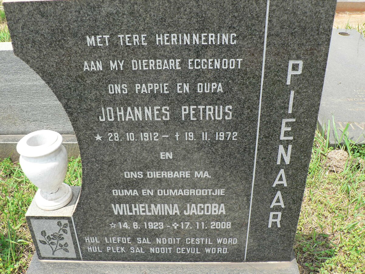 PIENAAR Johannes Petrus 1912-1972 &amp; Wilhelmina Jacoba 1923-2008