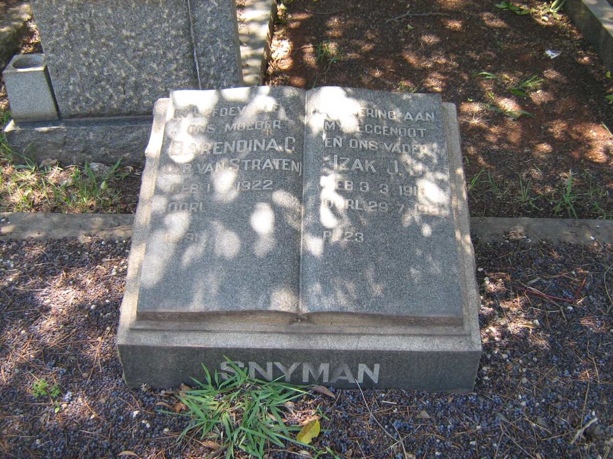 SNYMAN Izak J.J. 191?-19?? &amp; Barendina C. VAN STRATEN 1922-