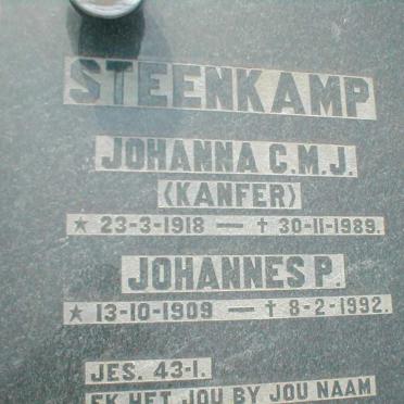 STEENKAMP Johannes P. 1909-1992 &amp; Johanna C.M.J. KANFER 1918-1989