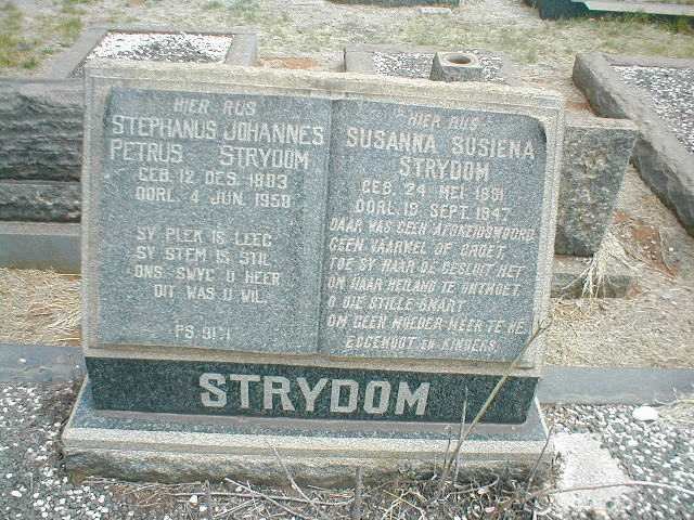 STRYDOM Stephanus Johannes Petrus 1883-1950 &amp; Susanna Susiena 1891-1947