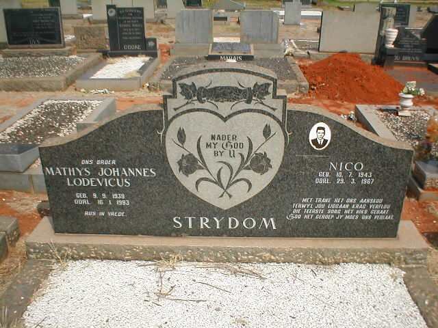 STRYDOM Mathys Johannes Lodevicus 1939-1993 :: STRYDOM Nico 1943-1967
