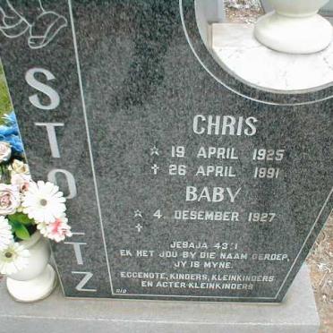 STOLTZ Chris 1925-1991 &amp; Baby 1927-