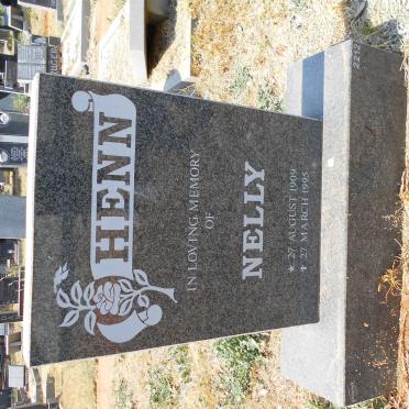 HENN Nelly 1909-1995