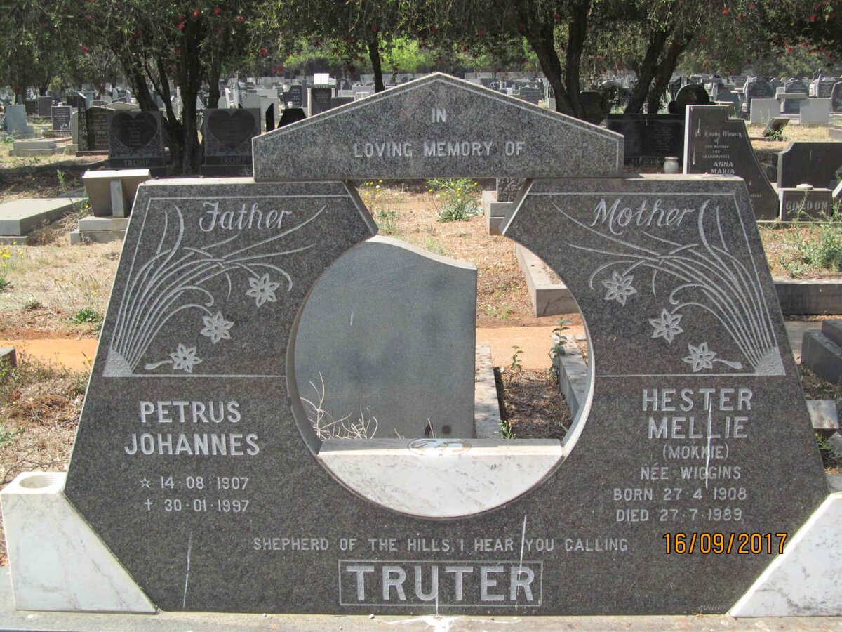 TRUTER Petrus Johannes 1907-1997 &amp; Hester Mellie WIGGINS 1908-1989