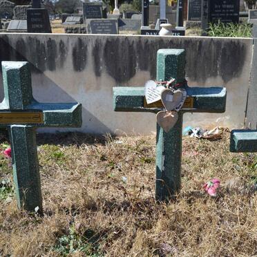 THEOLOGO John &amp; Muriel :: THEOLOGO Kirty 1993-2011