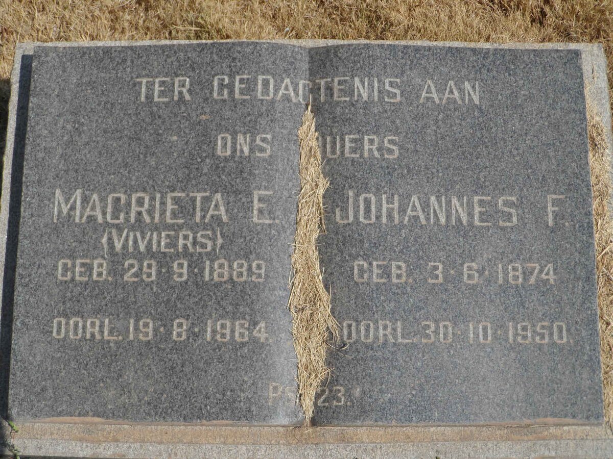 ? Johannes F. 1874-1950 &amp; Magrieta E. VIVIERS 1889-1964