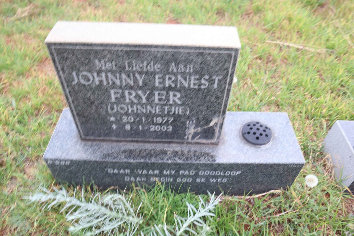 FRYER Johnnie Ernest 1977-2003