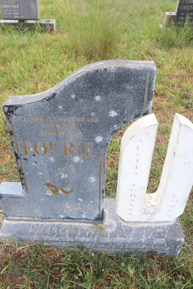 FOURIE Louis Jacobus 1939- & Aletta Johanna 1940-2006_1