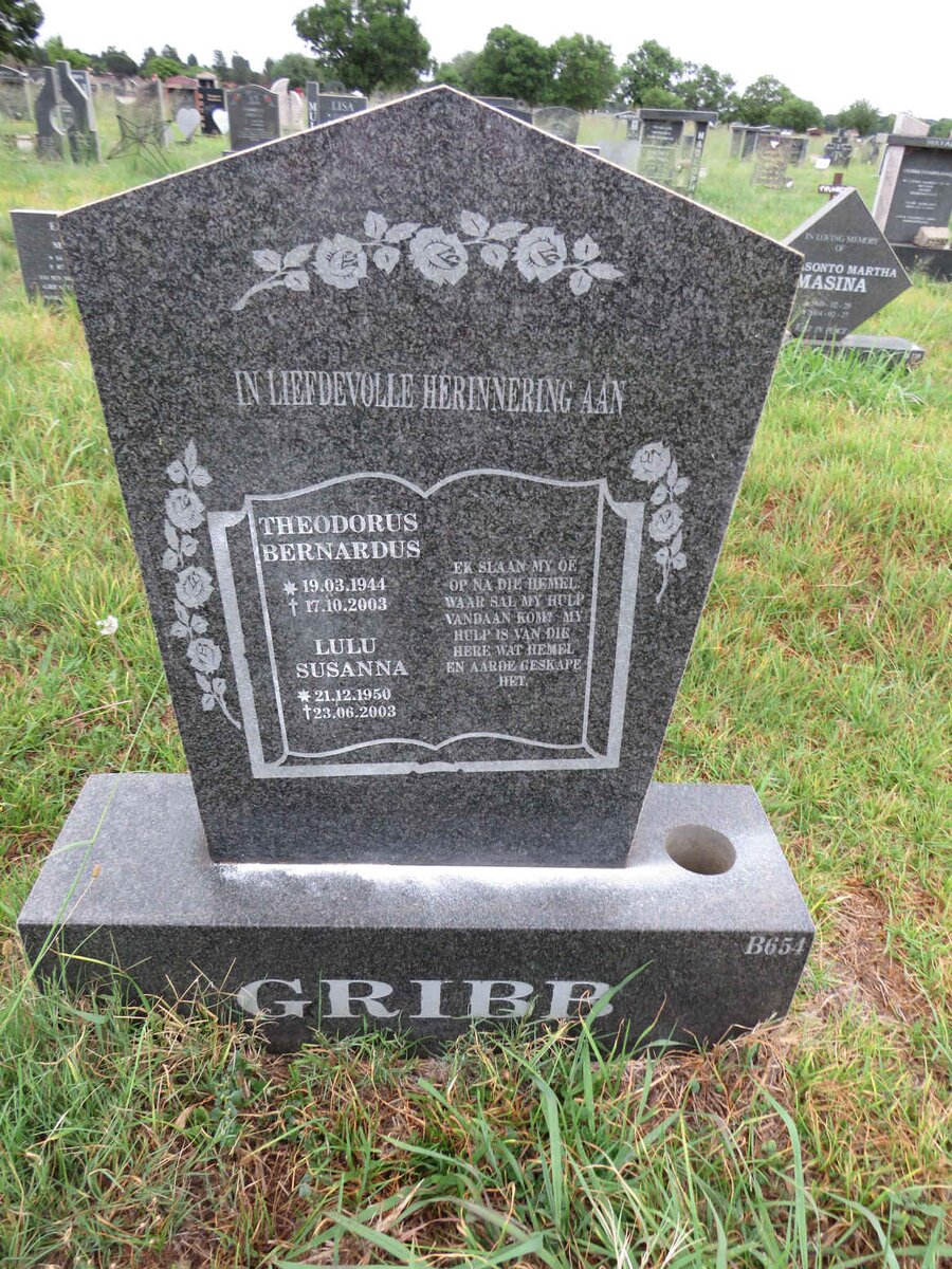 GRIBB Theodorus Bernardus 1944-2003 & Lulu Susanna 1950-2003
