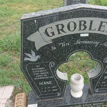 GROBLER Hennie 1921-2001 & Dorie 1922-2003