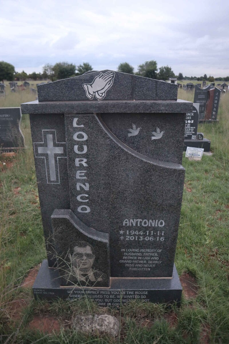 LOURENCO Antonio 1944-2013