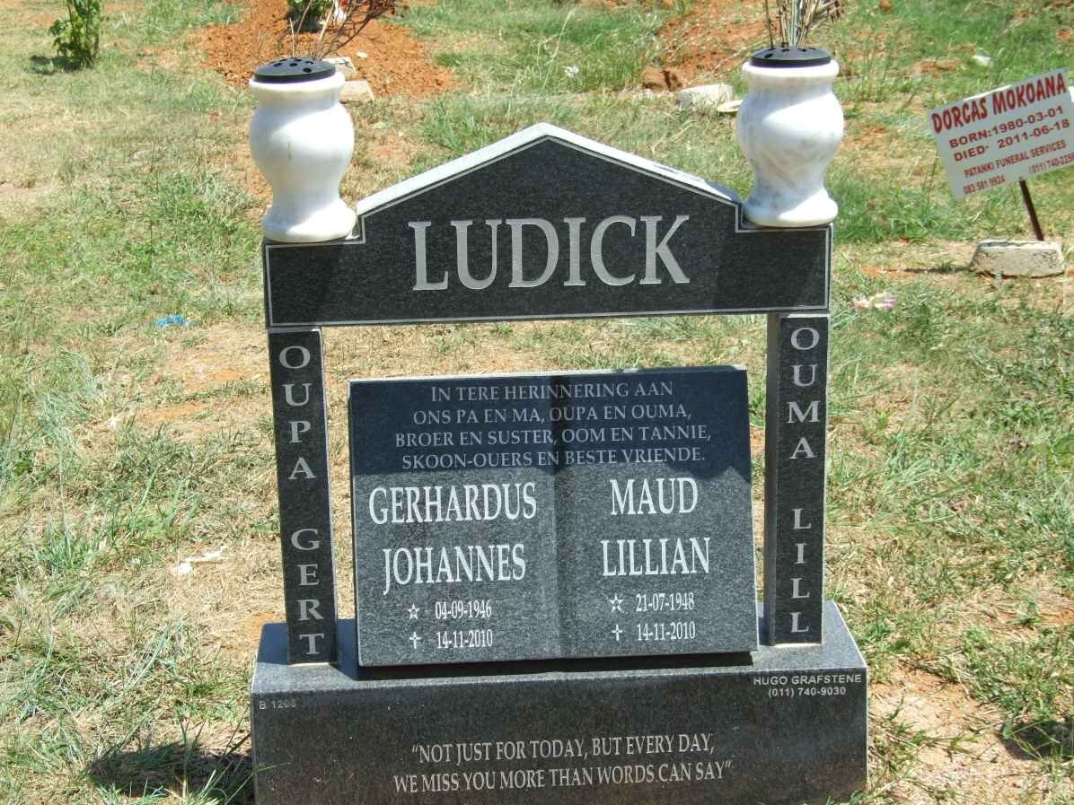 LUDICK Gerhardus Johannes 1946-2010 &amp; Maud Lillian 1948-2010