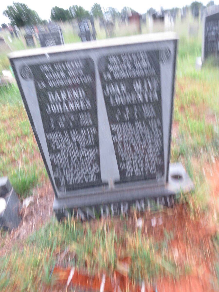 MERWE Barend Johannes, van der 19?-200? & Joan Olvie Lourentia 19?-200?