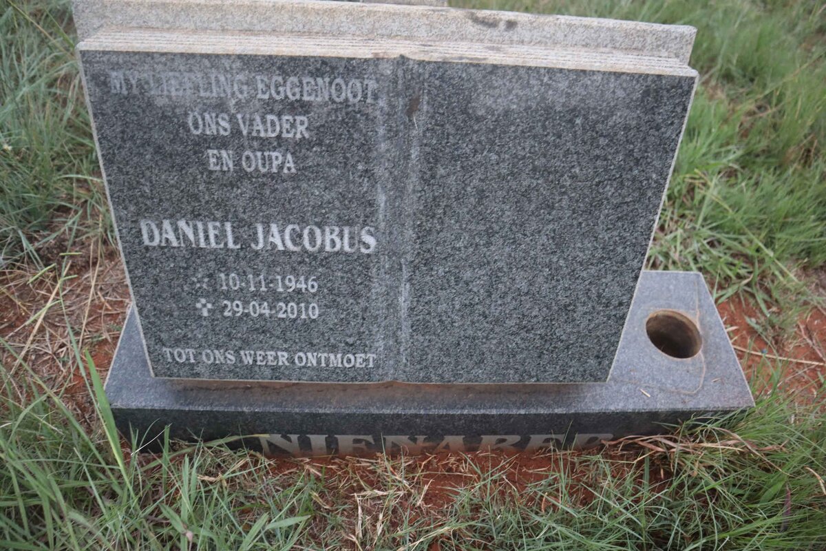 NIENABER Daniel Jacobus 1946-2010