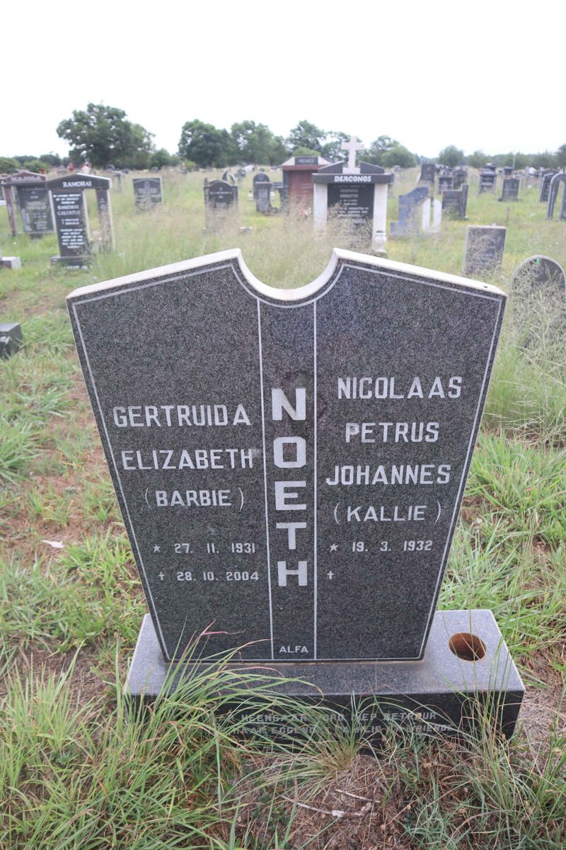 NOETH Nicolaas Petrus Johannes 1932- & Gertruida Elizabeth 1931-2004