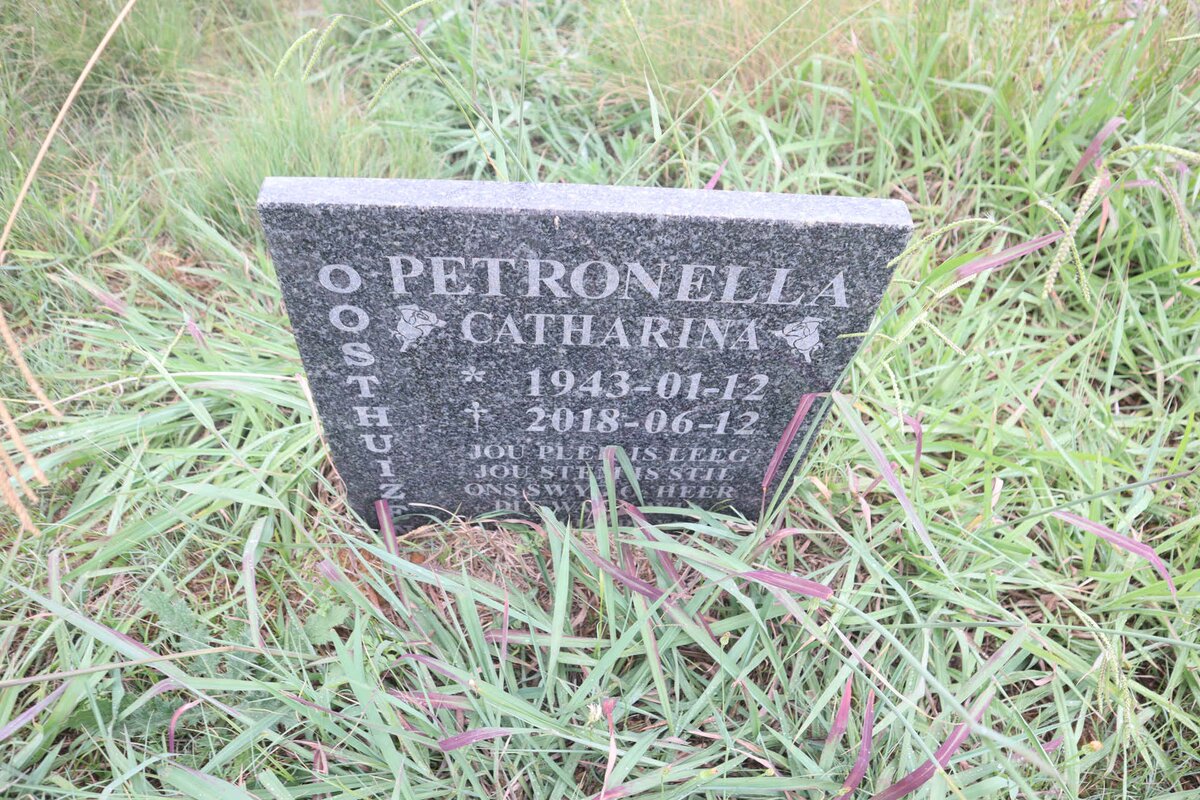 OOSTHUIZEN Petronella Catharina 1943-2018