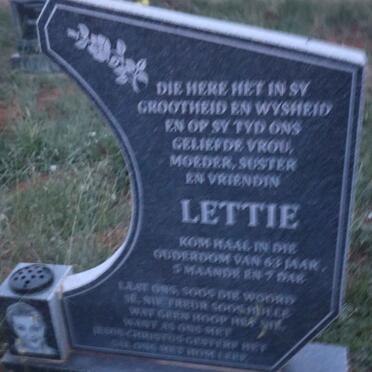 OOSTHUIZEN Lettie