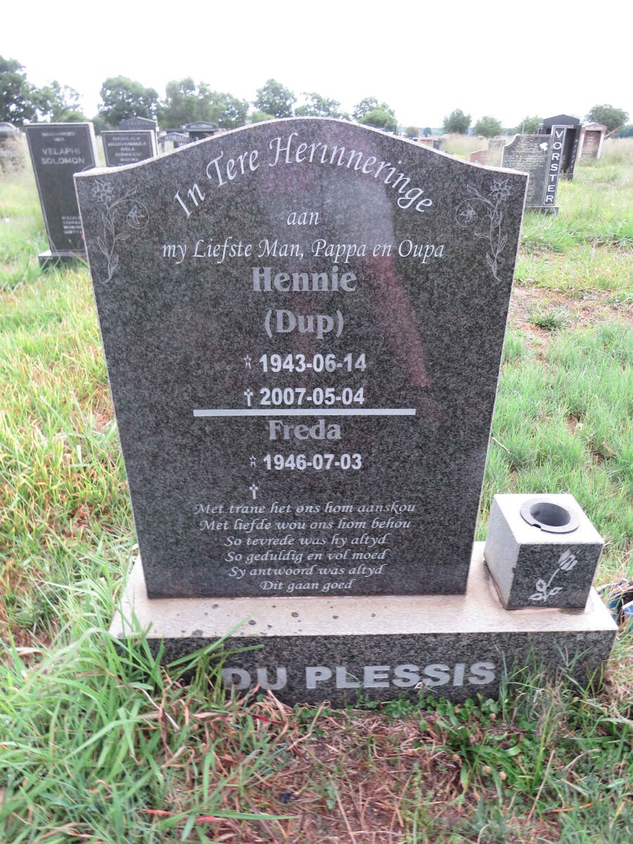PLESSIS Hennie, du 1943-2007 & Freda 1946-