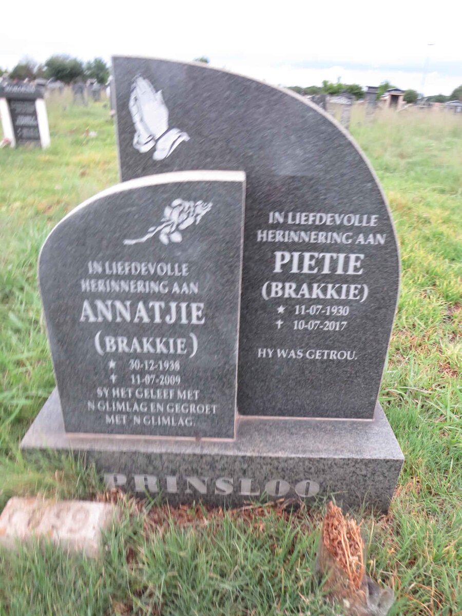 PRINSLOO Pietie 1930-2017 & Annetjie 1938-2009