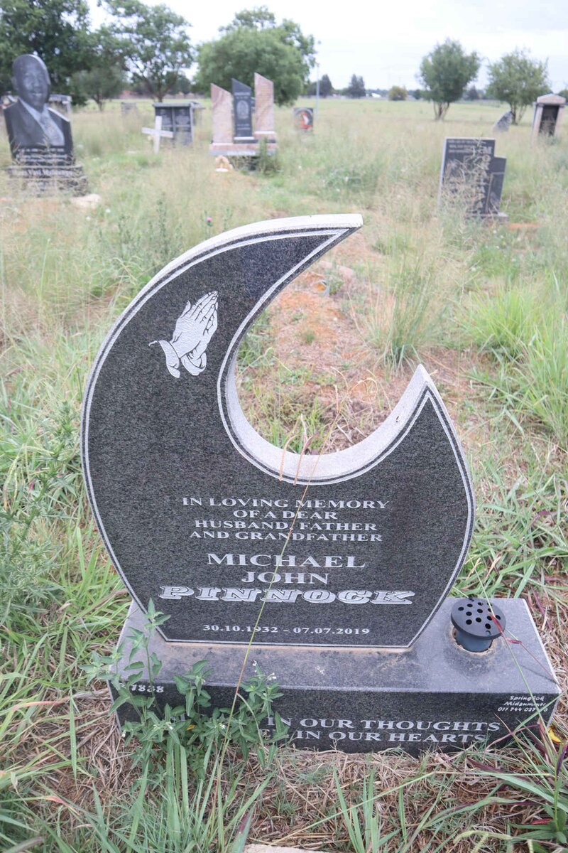 PINNOCK Michael John 1932-2019