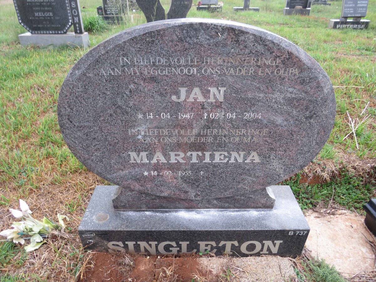 SINGLETON Jan 1947-2004 & Martiena 1955-
