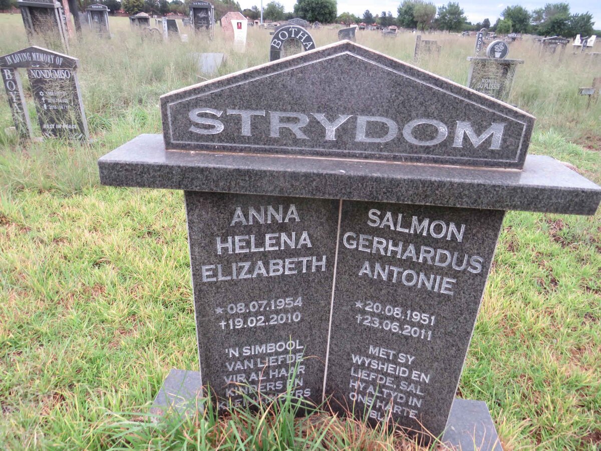 STRYDOM Salmon Gerhardus Antonie 1951-2011 & Anna Helena Elizabeth 1954-2010