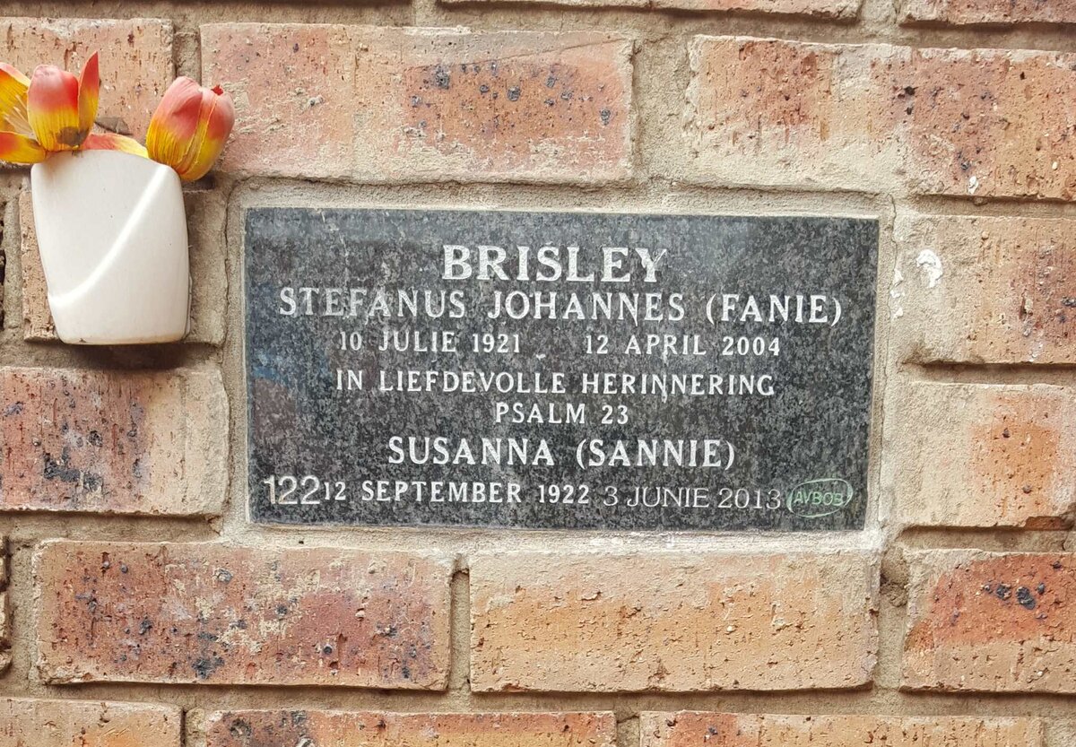 BRISLEY Stefanus Johannes 1921-2004 &amp; Susanna 1922-2013