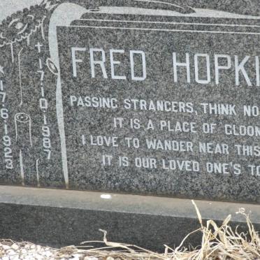 HOPKINS Fred 1923-1987 &amp; Molly 1923-1993  