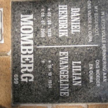 MOMBERG Daniel Hendrik 1928-2006 &amp; Lilian Evangeline 1934-