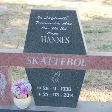 ? Hannes 1936-2014 &amp; A.E. 1941-2004