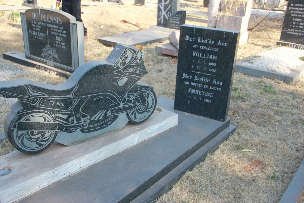 ? Annetjie 1955-?  :: ? William 1962-1992